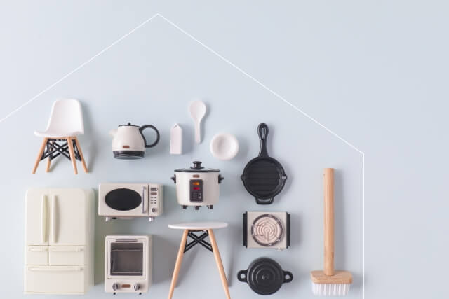 小さなキッチン用品のセット展示